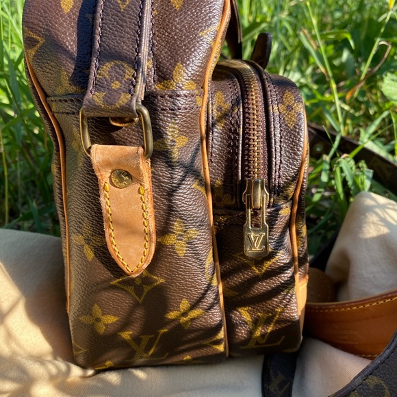 Louis Vuitton Nile - Picture 6 of 16